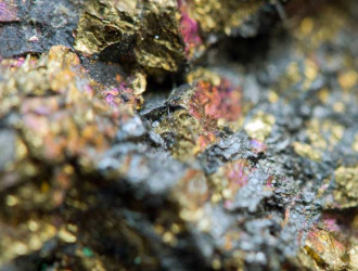 Atoms 19 Precious Metal